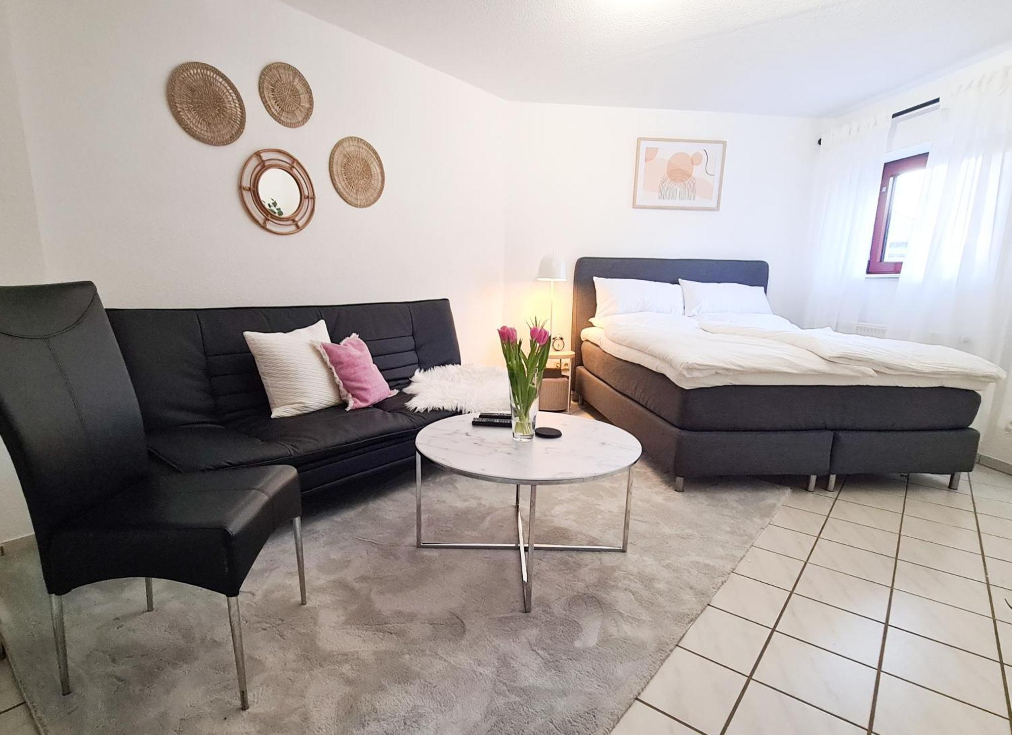 Ferienwohnung Rote Tuer - Landleben Pur! Kirchhain Exterior foto